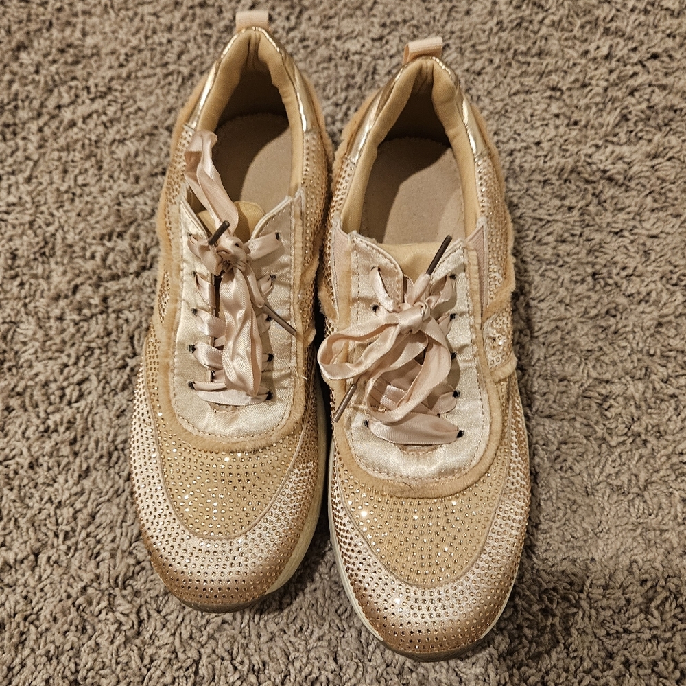 Elegant Women's Gold Sneakers